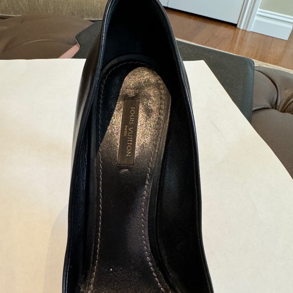 Louis Vuitton Black Leather Peep Toe Pumps Size 8.5 - Picture 14 of 16